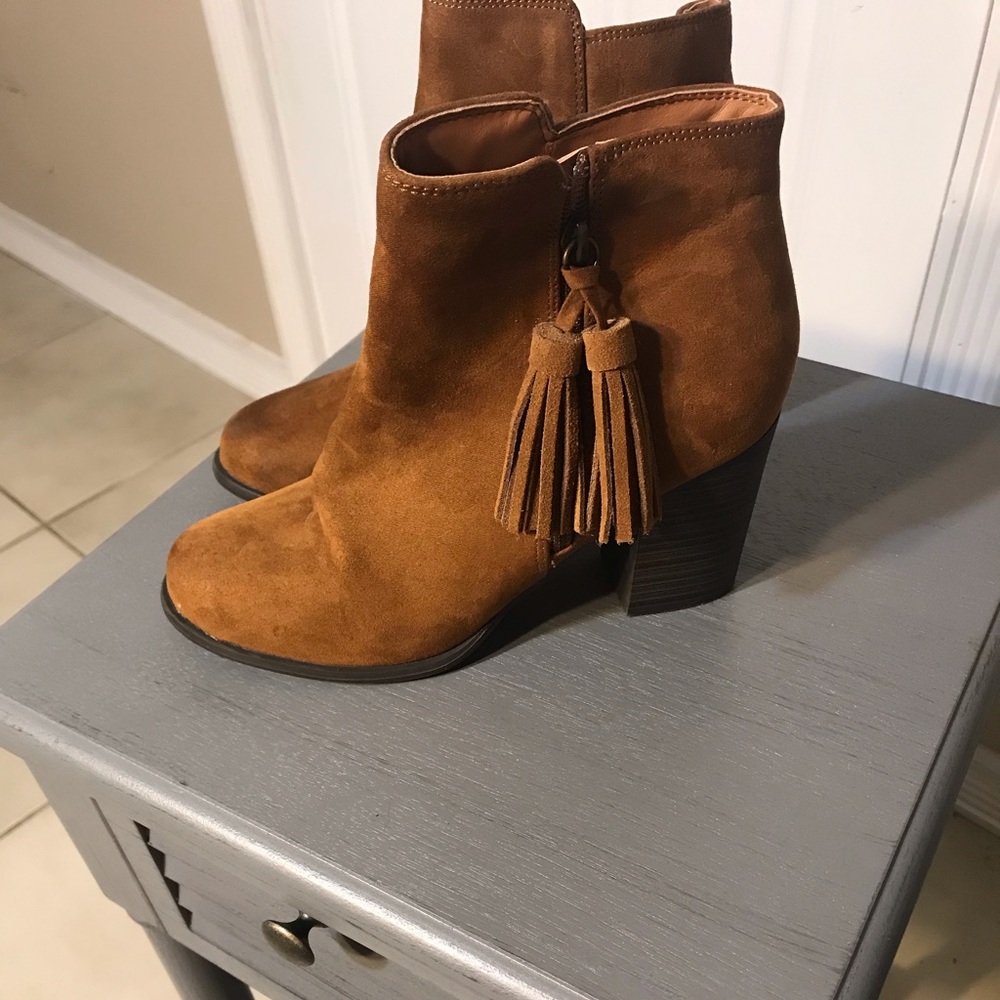 ESPRIT Booties - Picture 3 of 3